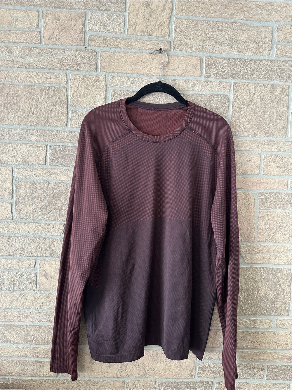 Lululemon Ombré Metal Vent Tech Long Sleeve Reddish Rust brown size L